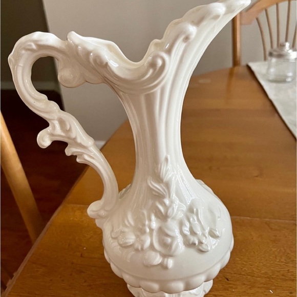 Other - Vintage pitcher/vase